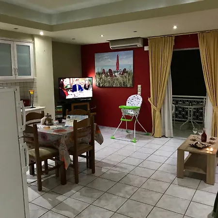 Apartment Steps To Nea Chora Angela ,10min To Town