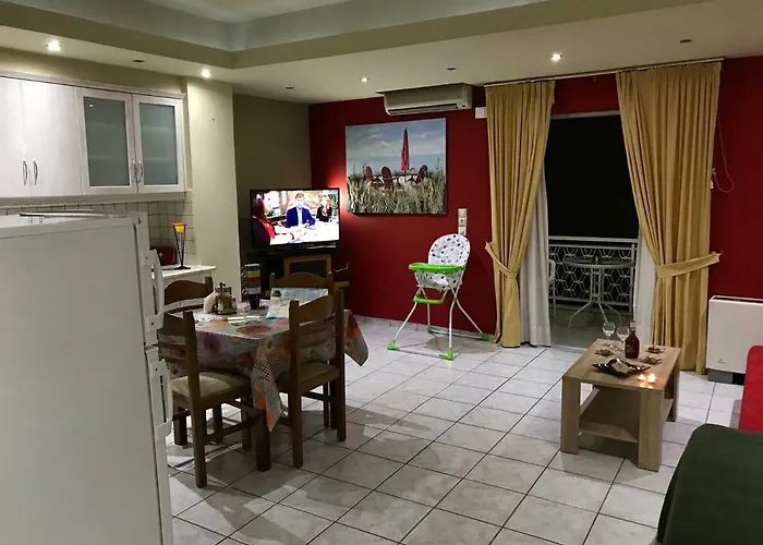 Apartment Steps To Nea Chora Angela ,10min To Town